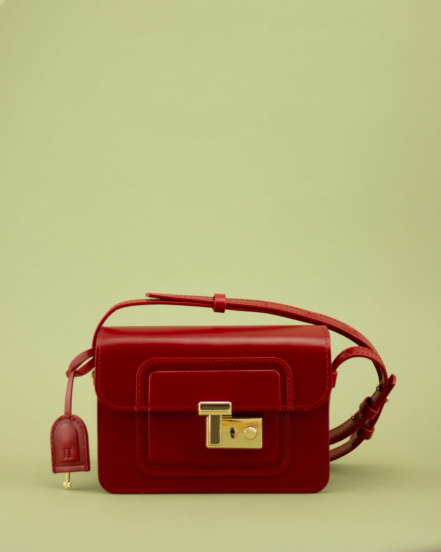 Agnès Small - Red