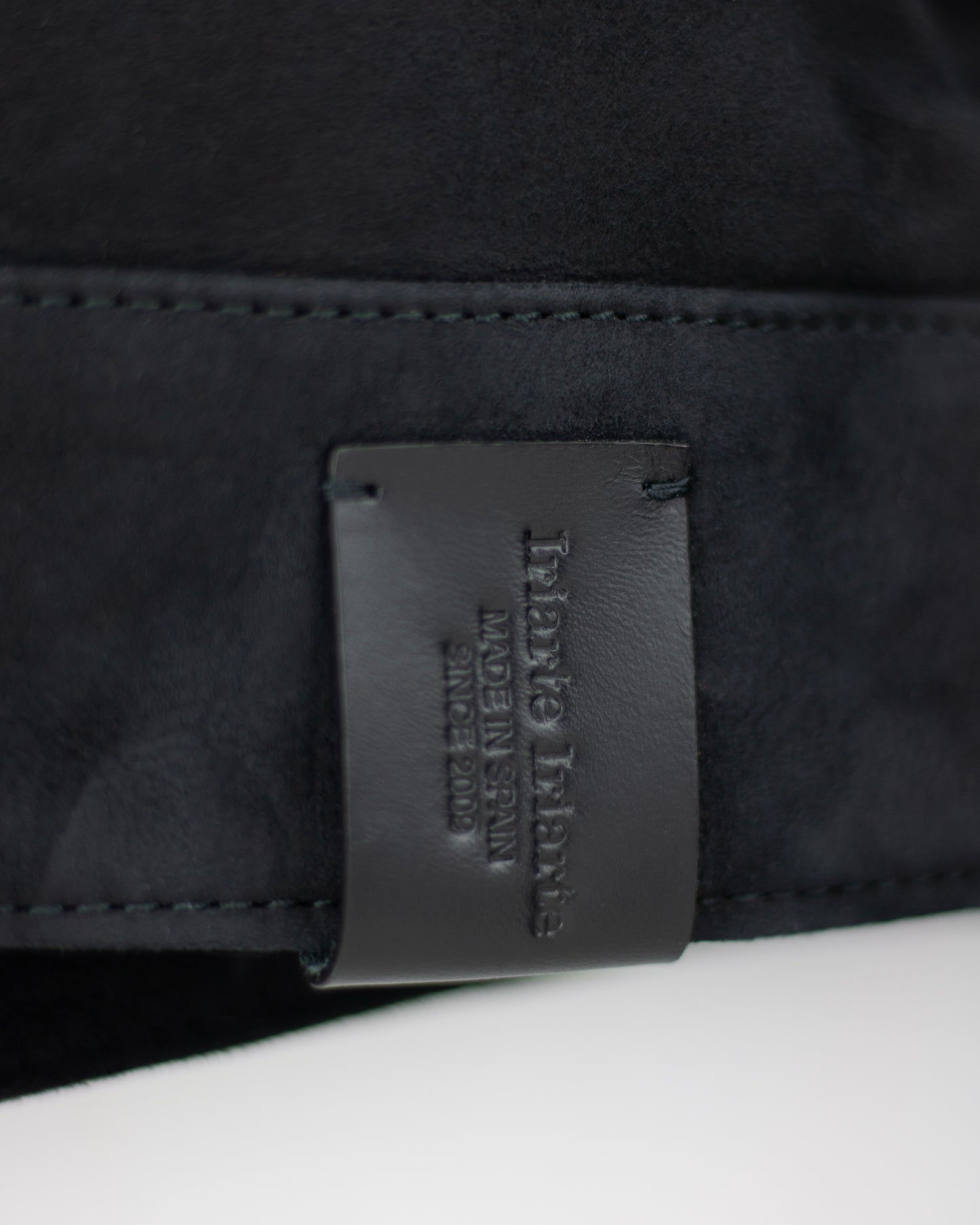THE Suede Jacket - Black