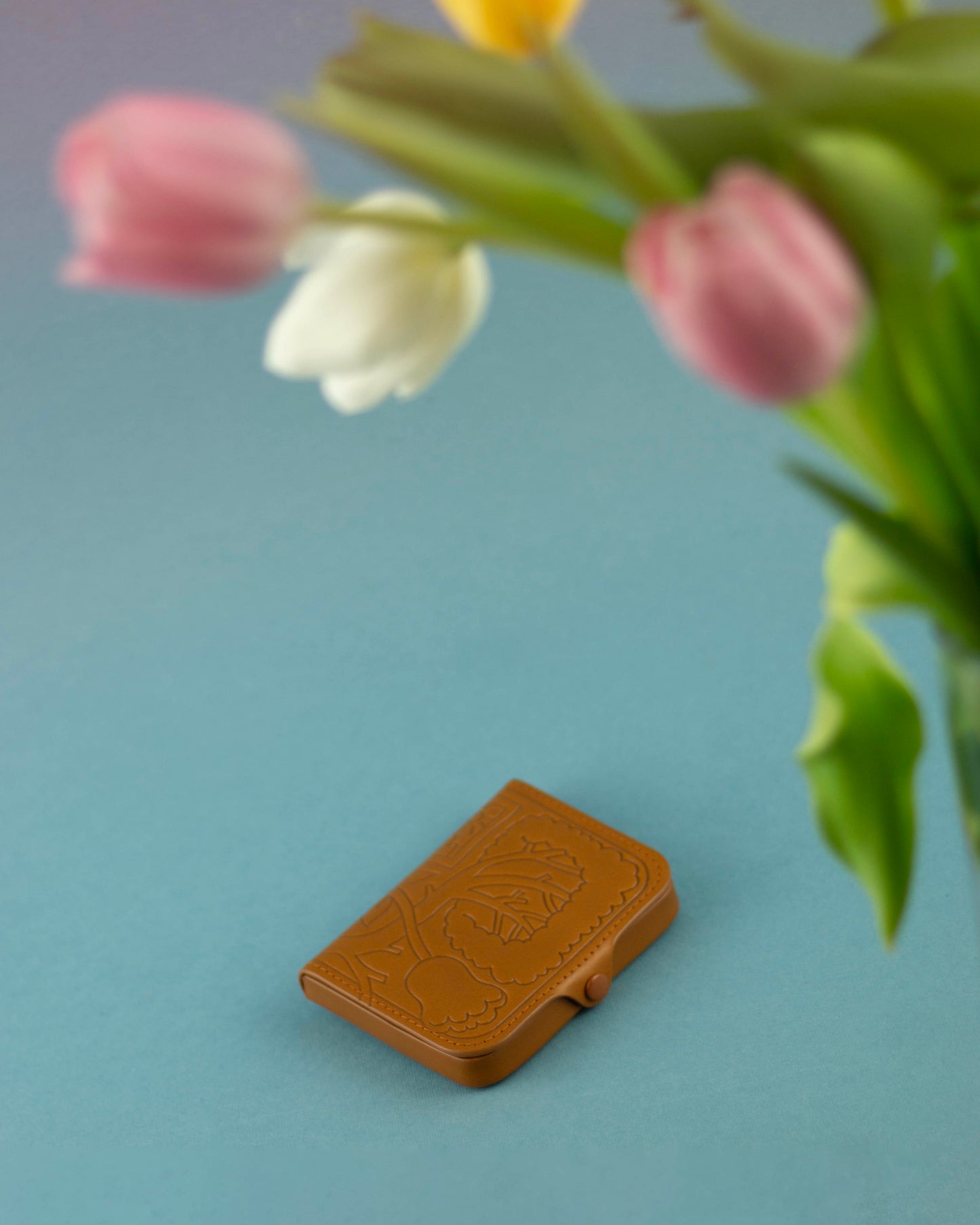 Jules Wallet - Hugo Yoshikawa x Iriarte Iriarte - Ochre