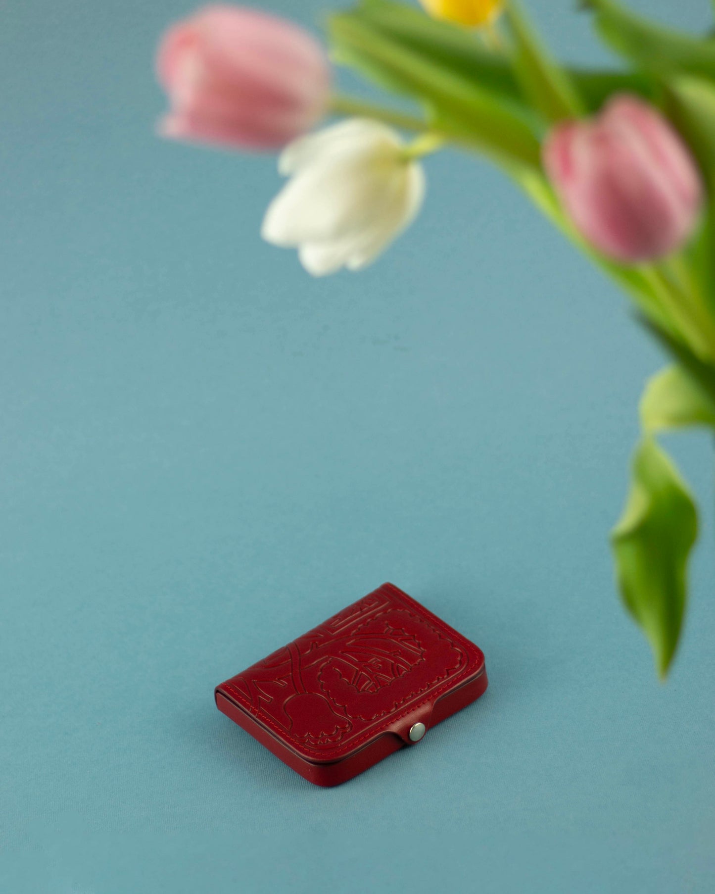Jules Wallet - Hugo Yoshikawa x Iriarte Iriarte - Red
