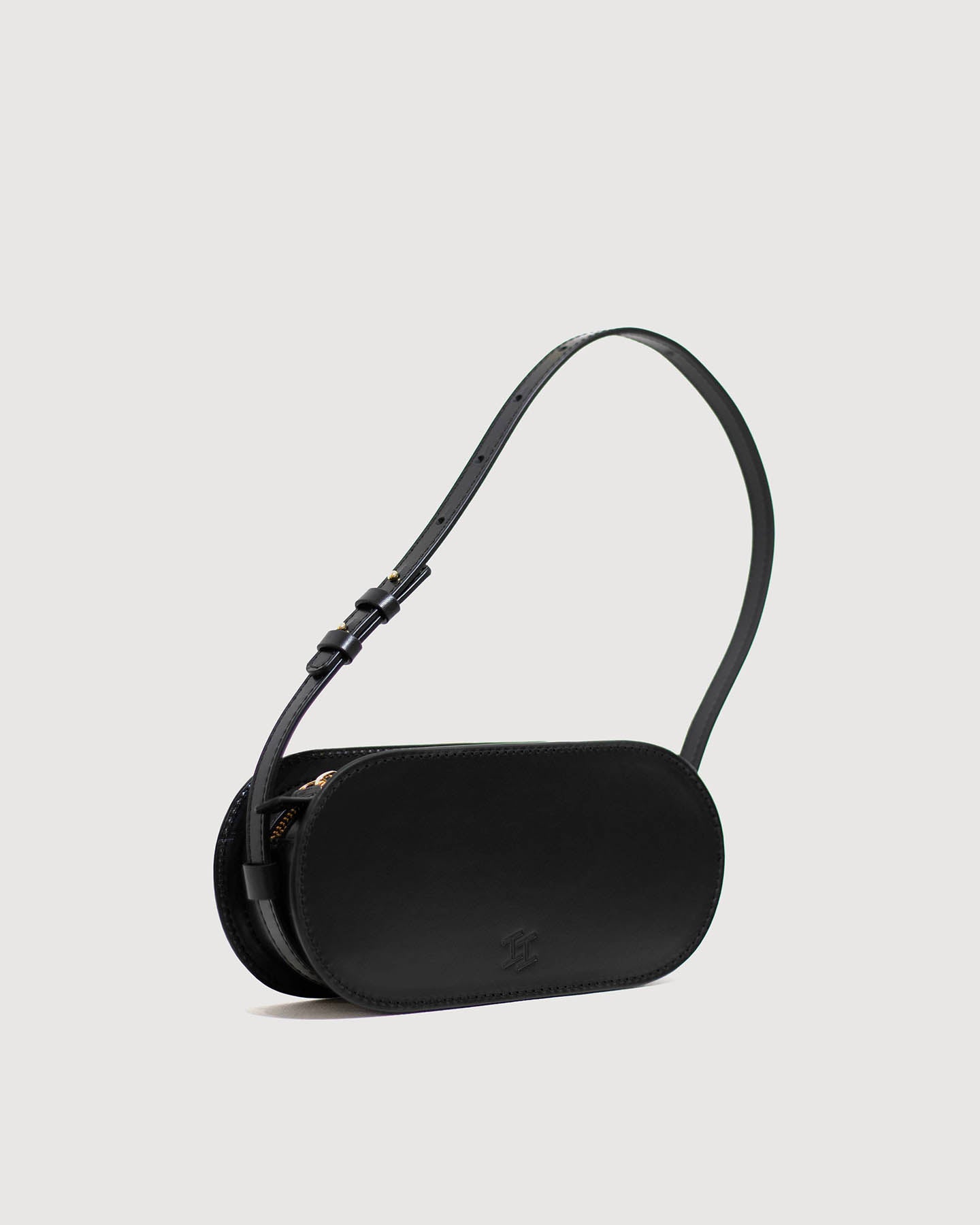 Cleo 2.0 - Black (Contrast Stitch)