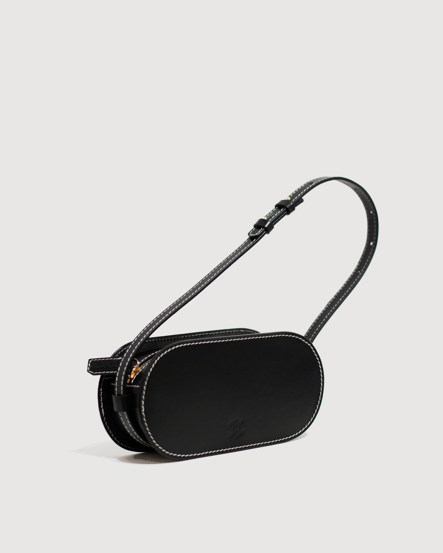 Cleo 2.0 - Black (Contrast Stitch)