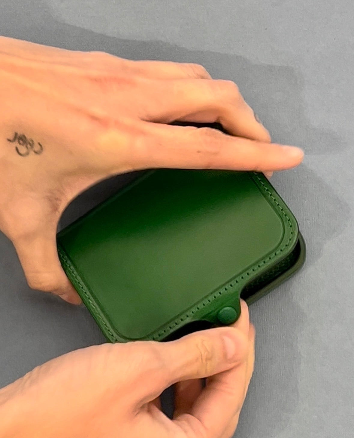 Jules Wallet - Bright Green