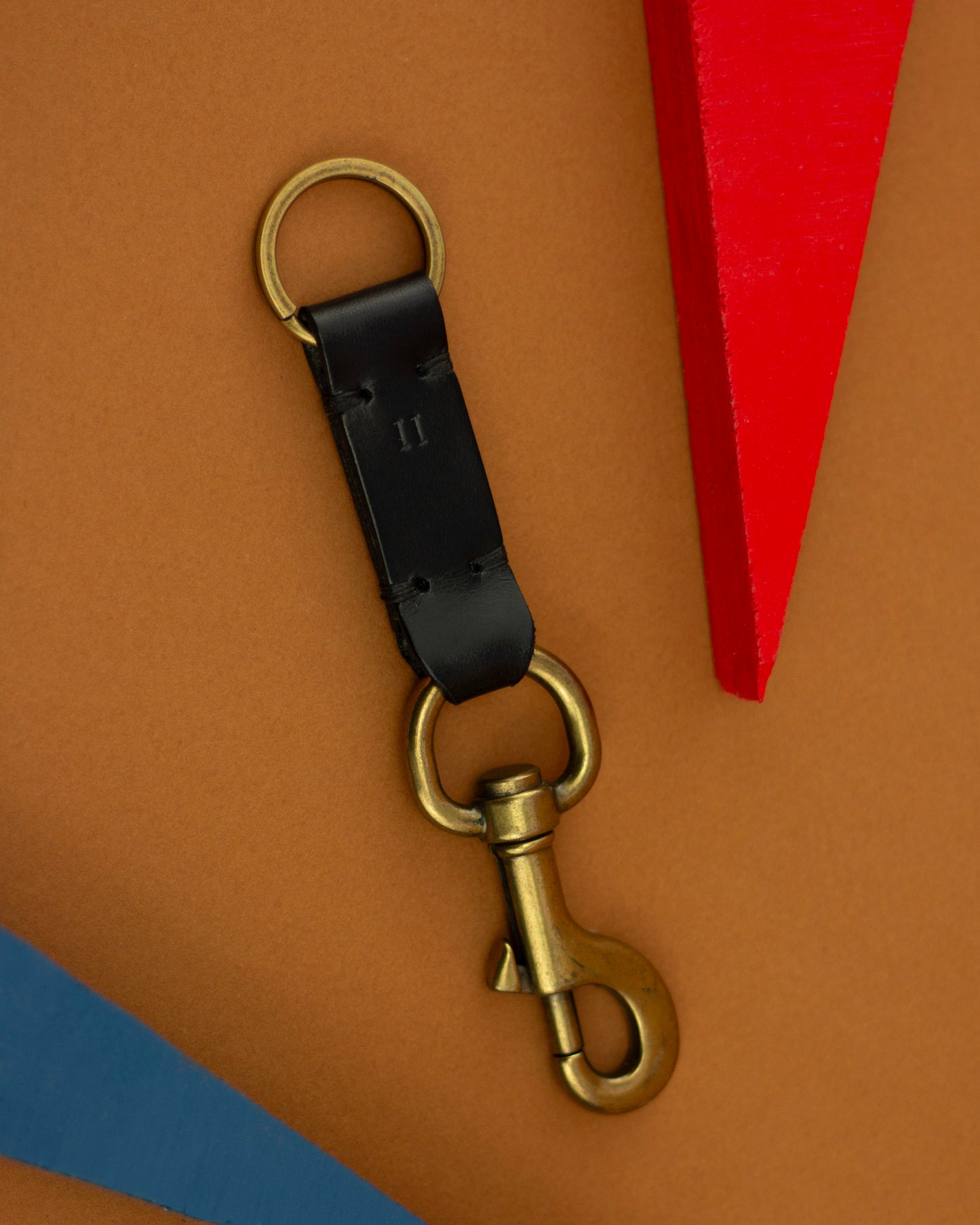 Keychain N7 - Black & Gold