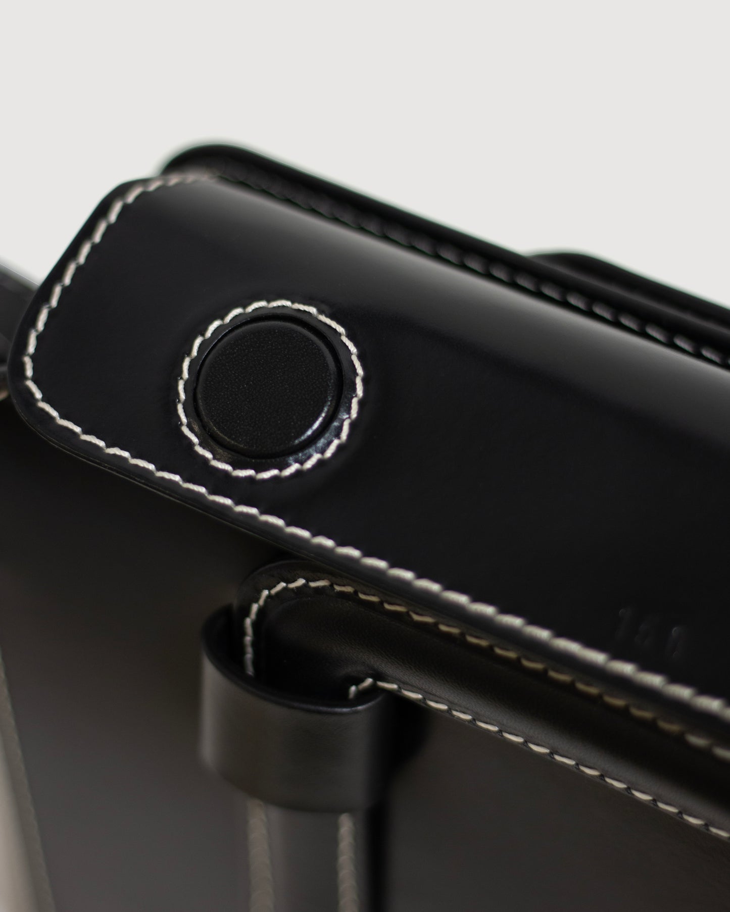 Moore - Black (Contrast Stitch)