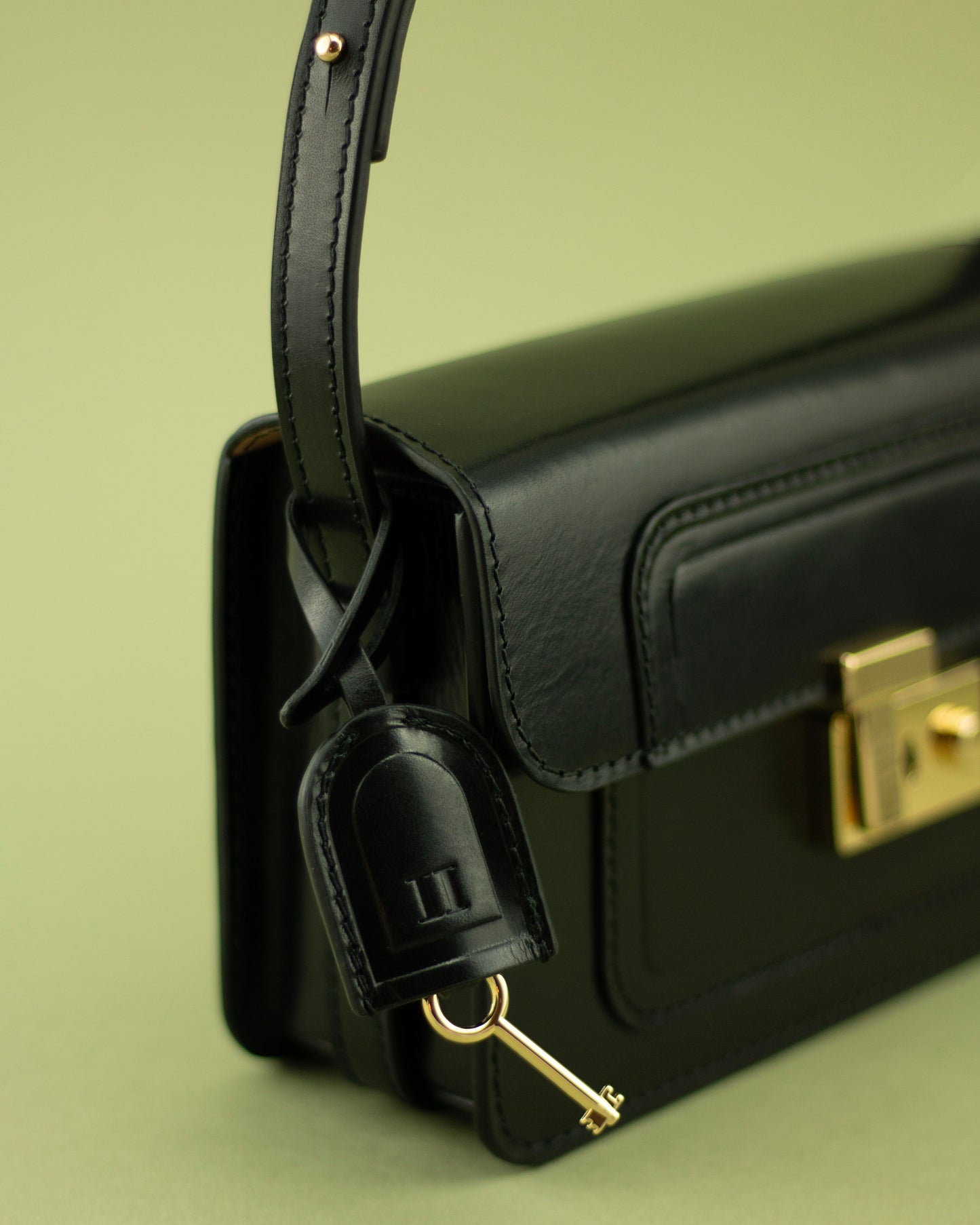 Agnès Small - Black